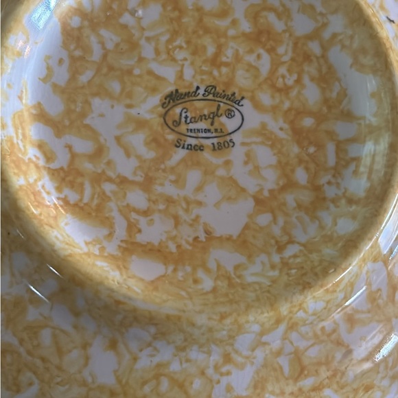 Stangl yellow & white spongeware pitcher & bowl - Picture 4 of 4